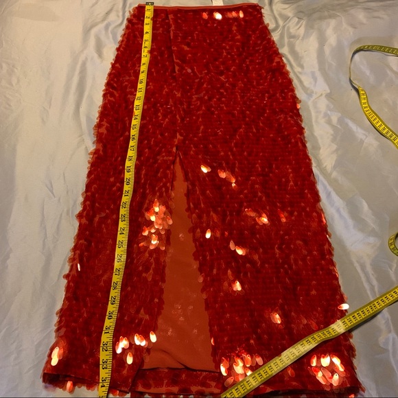 BLOGGER FAV ZARA LIMITED EDITION RED SEQUIN SKIRT - Picture 7 of 7